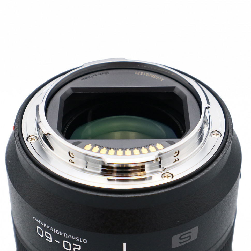 Panasonic Lumix S 20-60mm f/3.5-5.6 (like new)