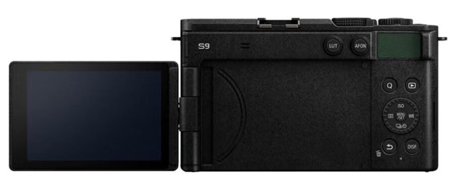 Фотоаппарат Panasonic S9  + Lumix S 18-40mm f/4.5-6.3 зеленый