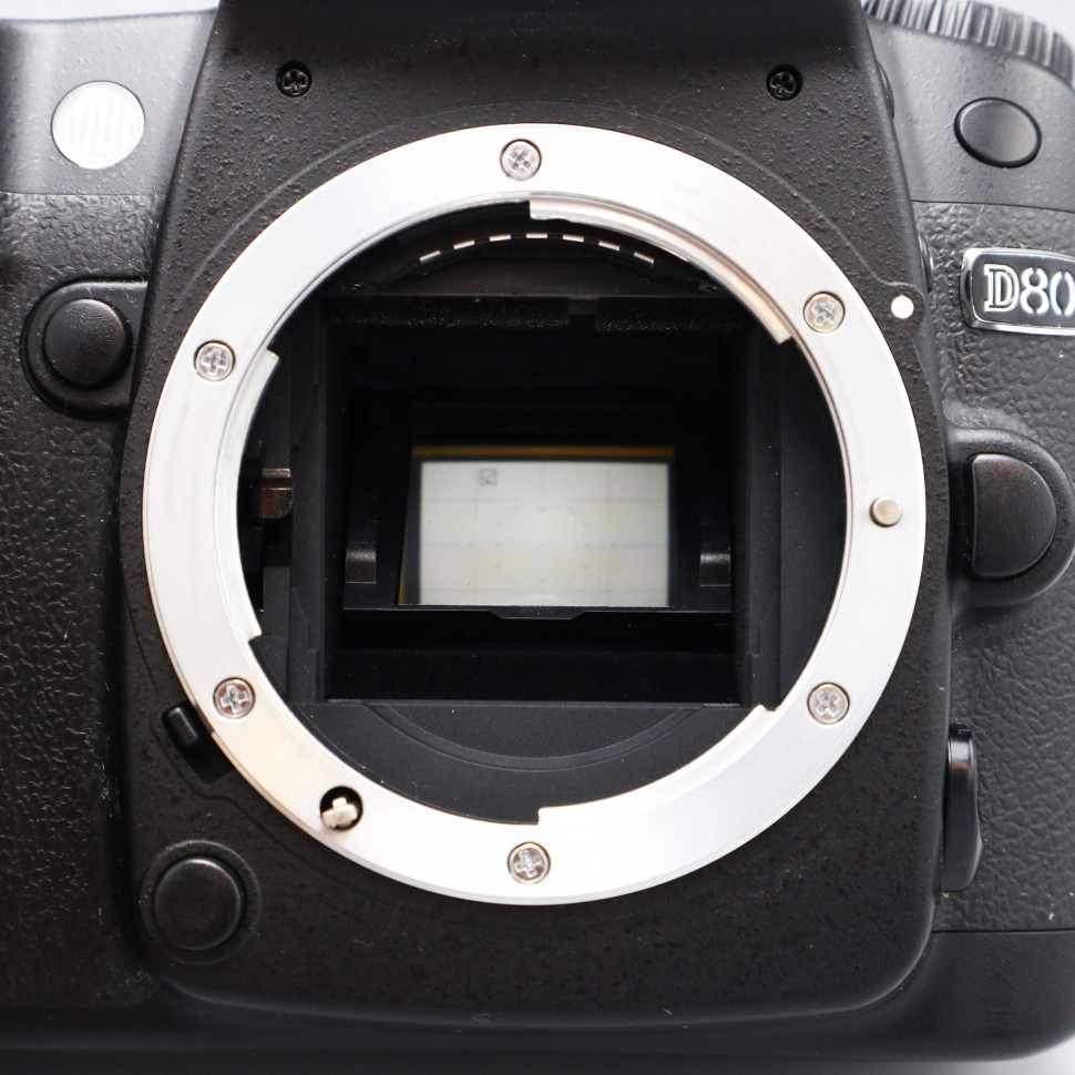 Nikon D80 body (12600 кадров)