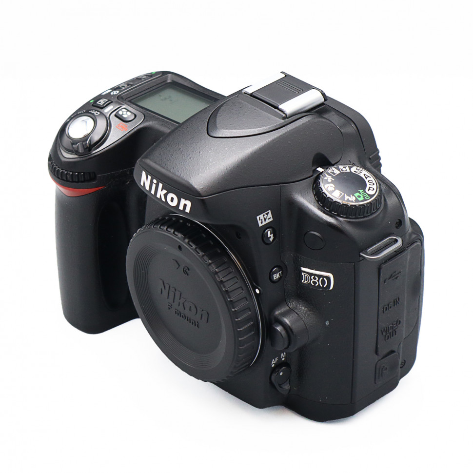 Nikon D80 body (12600 кадров)