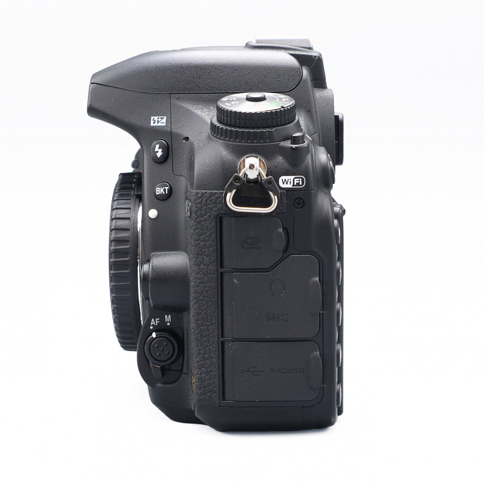 Nikon D750 (83200 кадров)