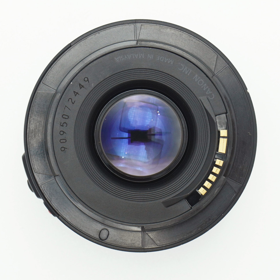 Canon EF 50mm f/1.8 II ( состояние 5-)
