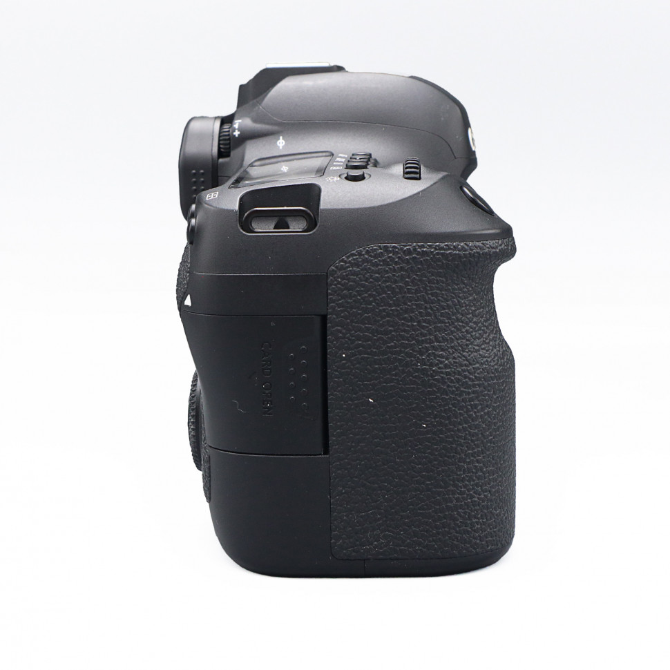 Canon EOS 6D Mark II (457.000 кадров)