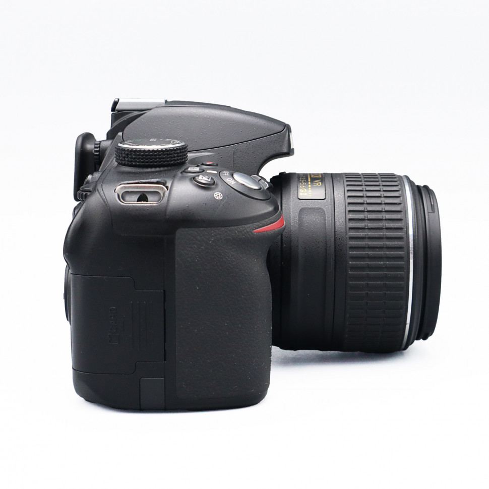 Nikon D3200 Kit AF-S 18-55mm f/3.5-5.6G VR II (8.500 кадров)