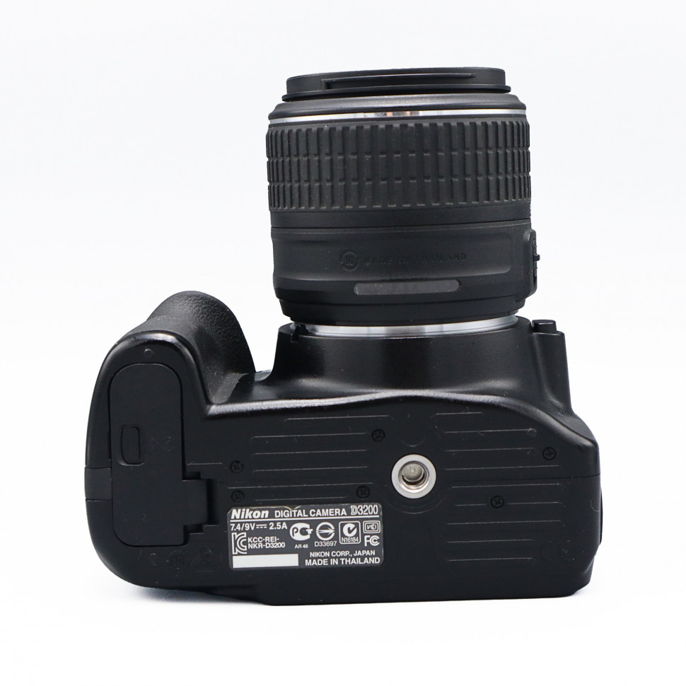 Nikon D3200 Kit AF-S 18-55mm f/3.5-5.6G VR II (8.500 кадров)