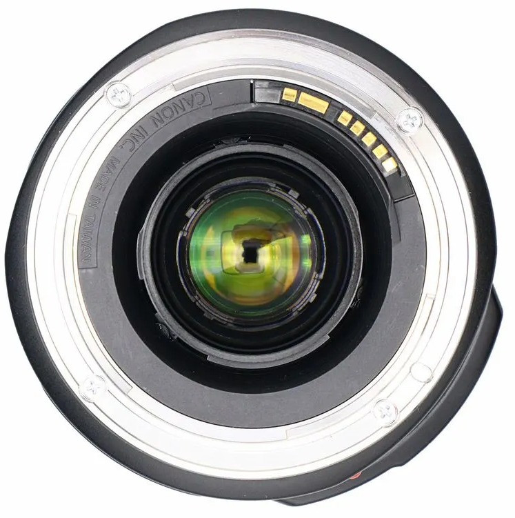 Canon EF 28-135mm f/3.5-5.6 IS  (состояние 4)