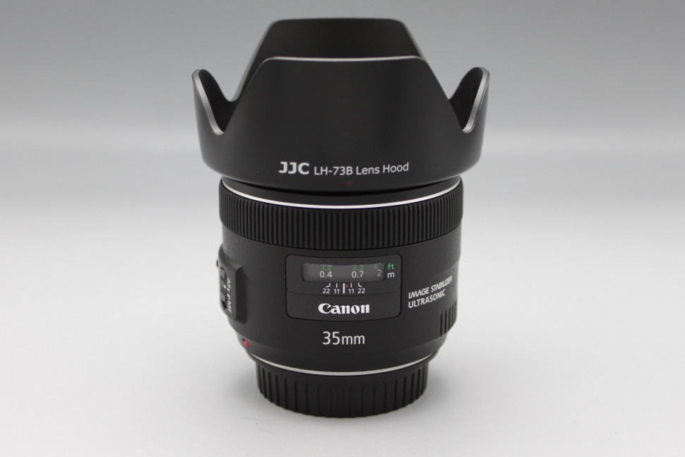 Canon EF 35mm f/2 IS USM(Like new)