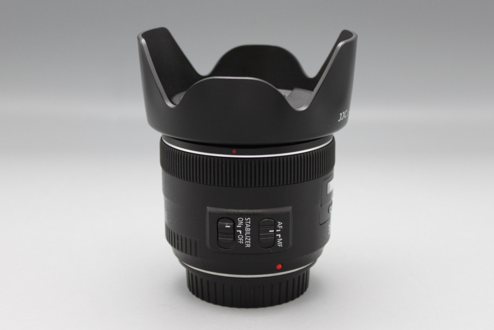 Canon EF 35mm f/2 IS USM(Like new)