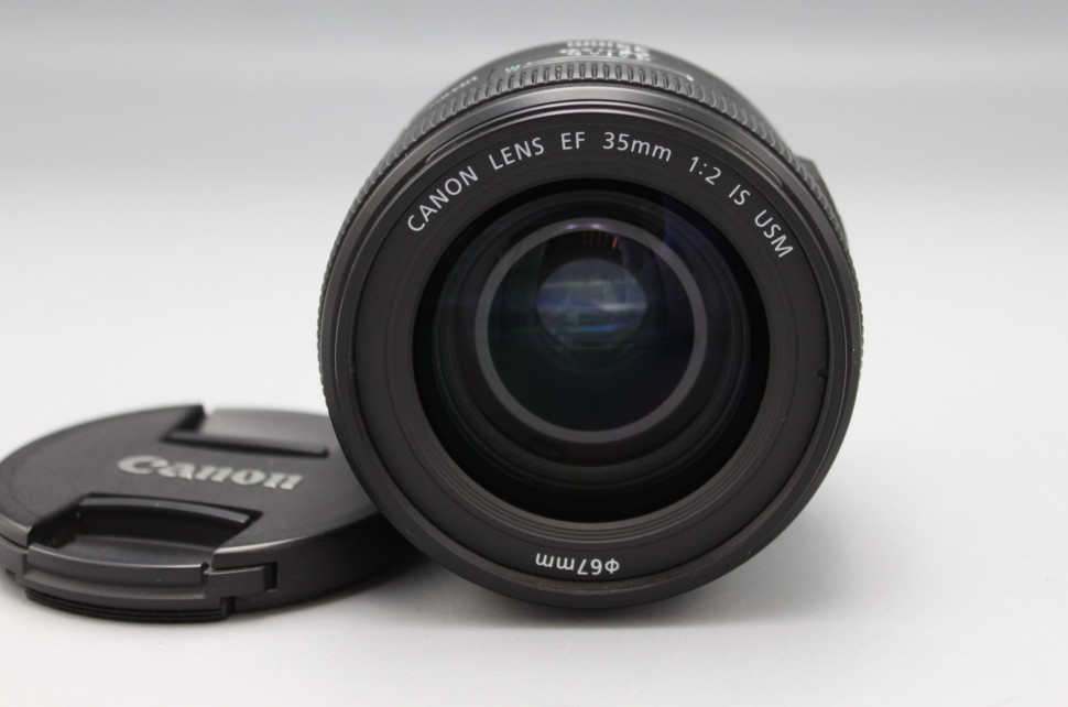 Canon EF 35mm f/2 IS USM(Like new)