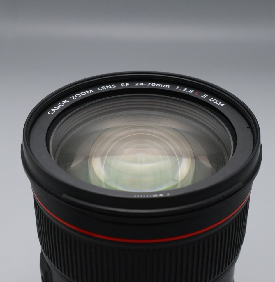 Canon EF 24-70mm f/2.8l II USM (like new)