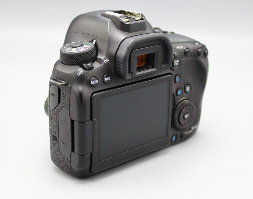 Canon EOS 6D Mark II (19.000 кадров)
