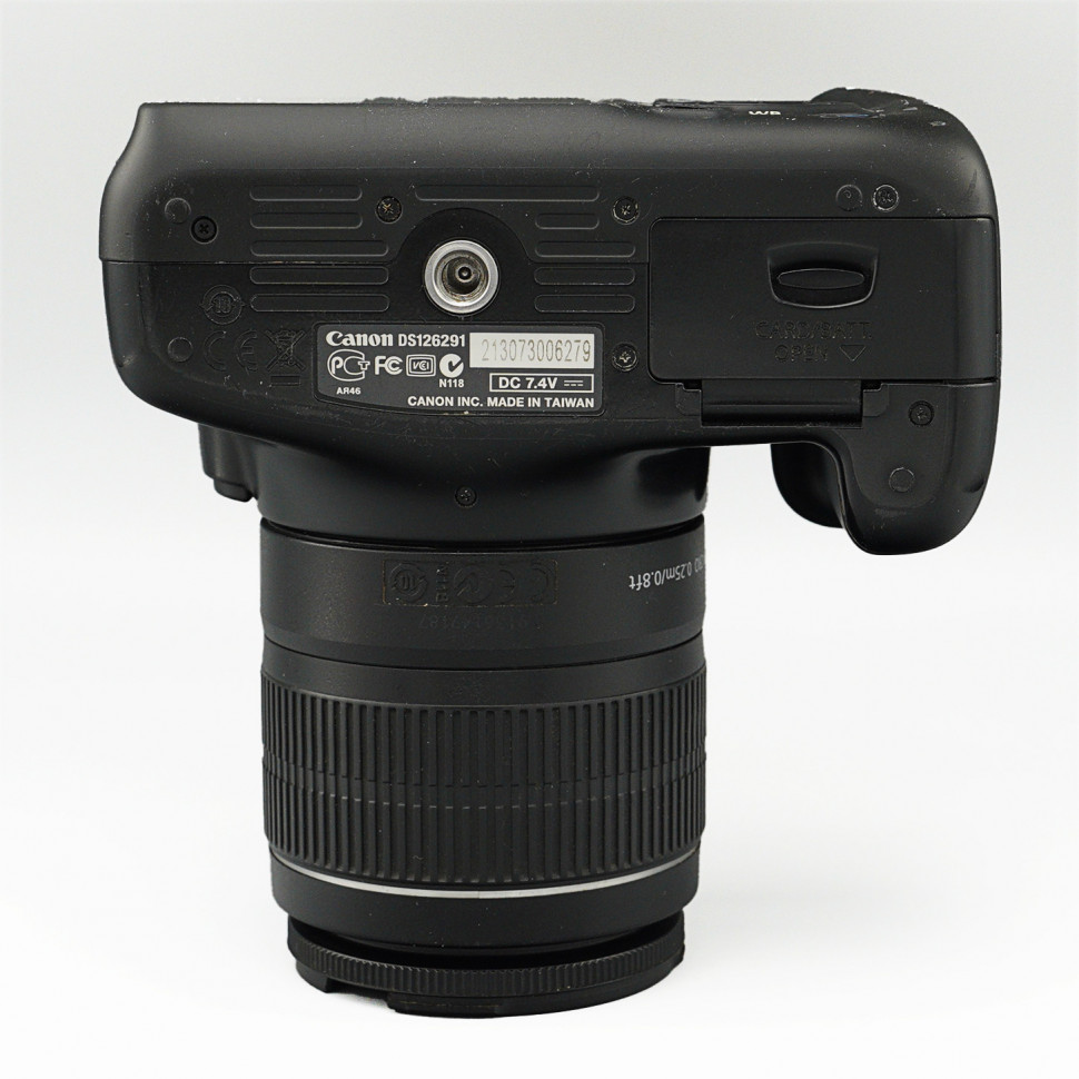Canon EOS 1100D Kit EF-S 18-55mm IS II (22.000 кадров)