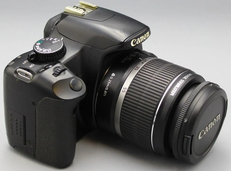 Canon EOS 450D kit 18-55 IS(17000 кадров)