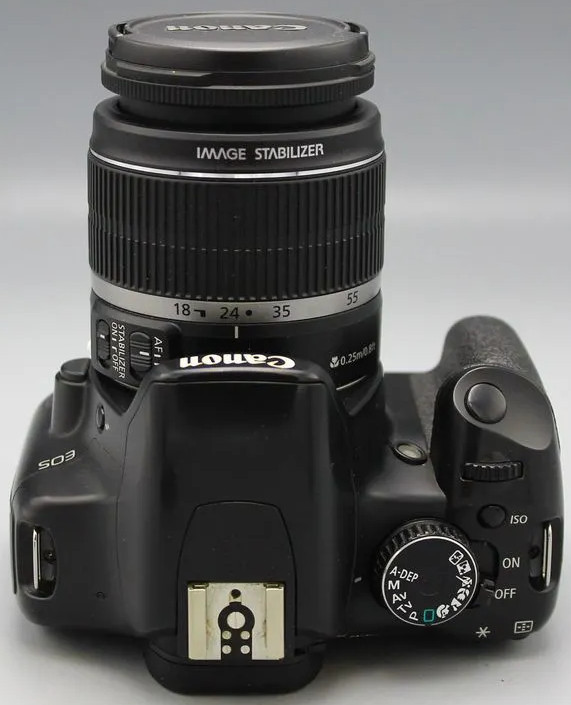 Canon EOS 450D kit 18-55 IS(17000 кадров)