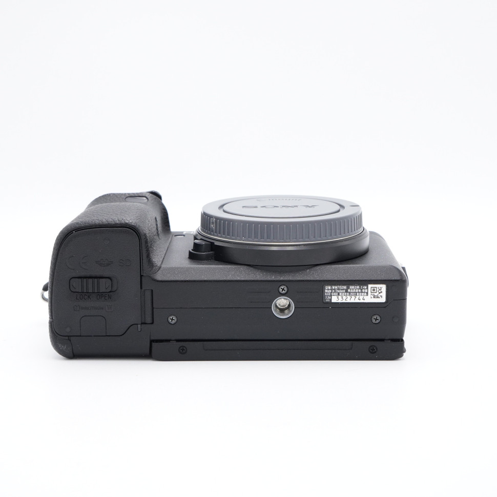 Sony a6400 body  (4000 кадров)