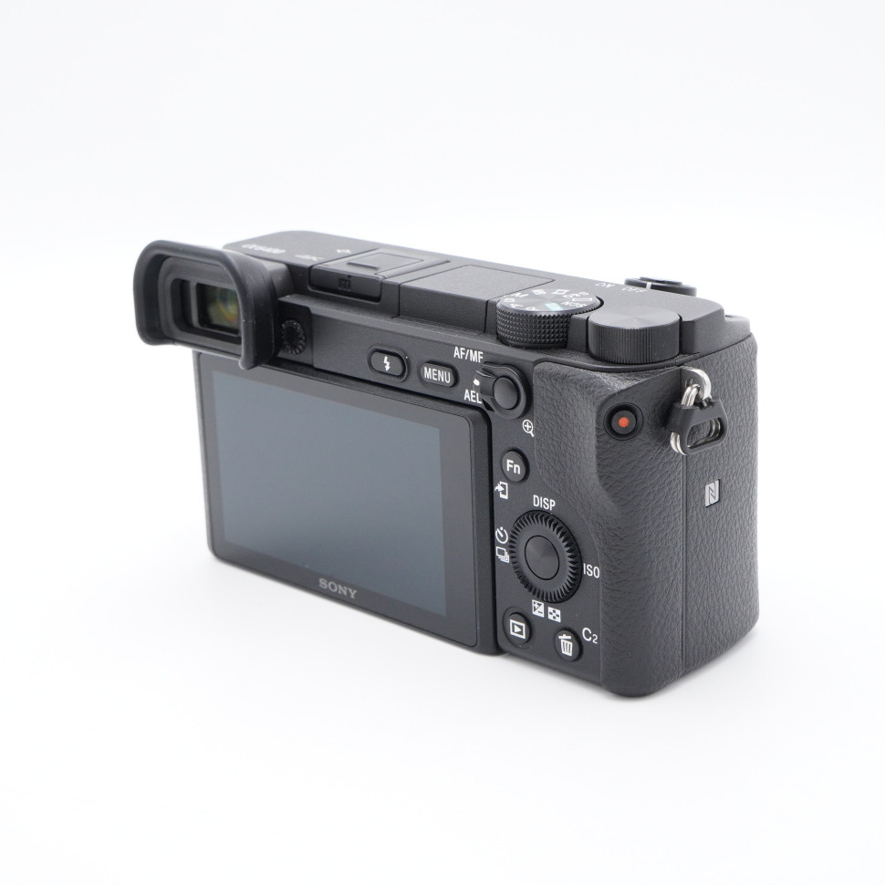 Sony a6400 body  (4000 кадров)