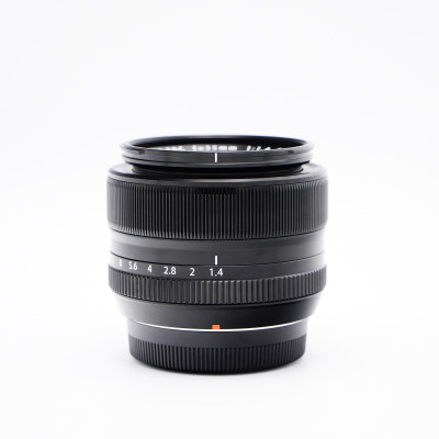 Fujifilm XF 35mm f/1.4 R  (состояние 5-)