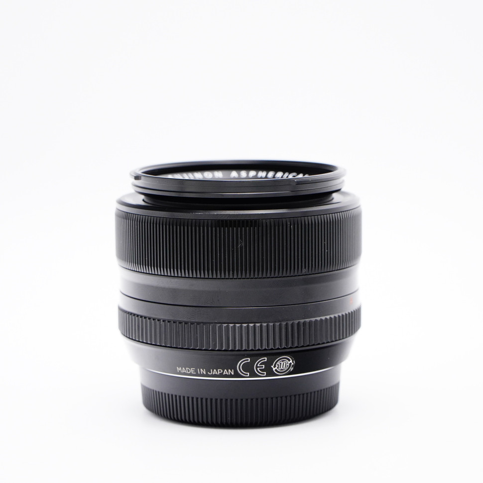 Fujifilm XF 35mm f/1.4 R  (состояние 5-)