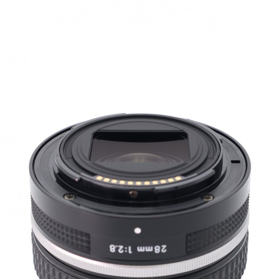Nikon Nikkor Z 28mm f/2.8 SE (Like new)