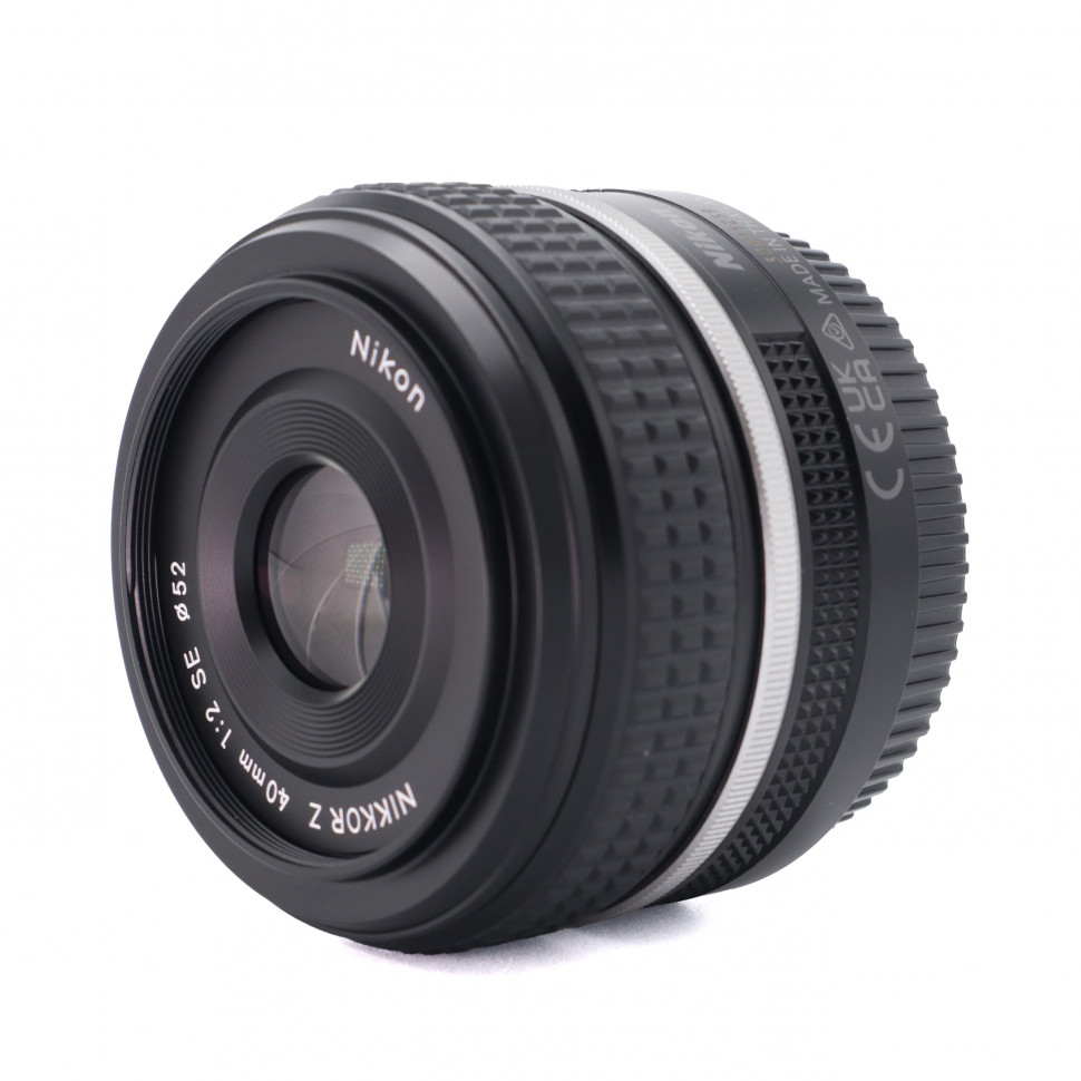 Nikon Nikkor Z 40mm f/2 SE (Like new)