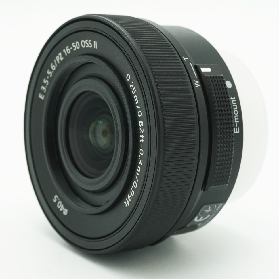 Sony 16-50mm f/3.5-5.6 E OSS II  (like new)