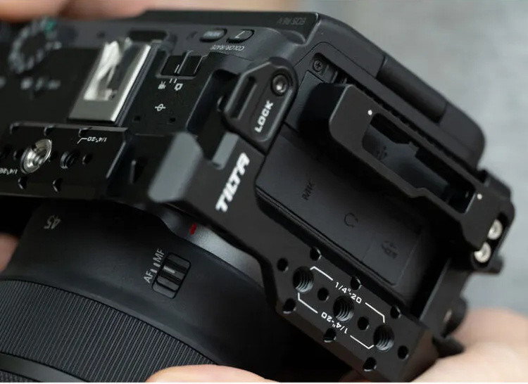 Зажим кабеля Tilta HDMI Cable Clamp для Canon R6 V