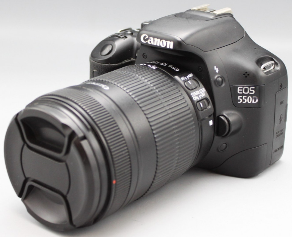 Canon EOS 550D kit 18-135 IS (24500 к)