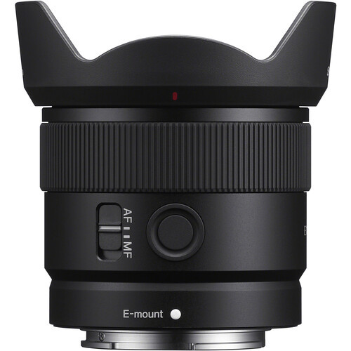 Sony 11mm f/1.8 E (витринный экземпляр)