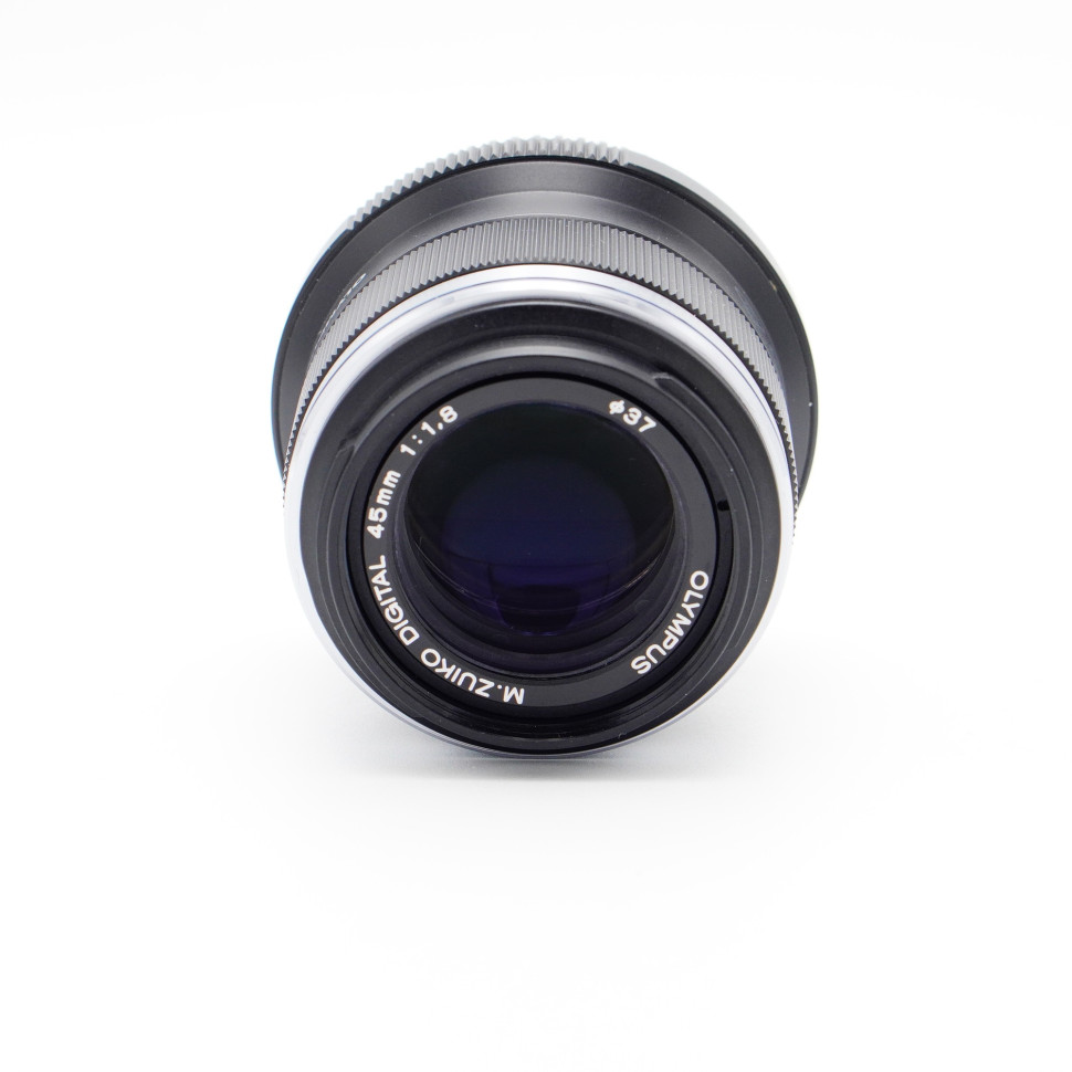 Olympus M.Zuiko Digital 45mm f/1.8 (состояние 5)