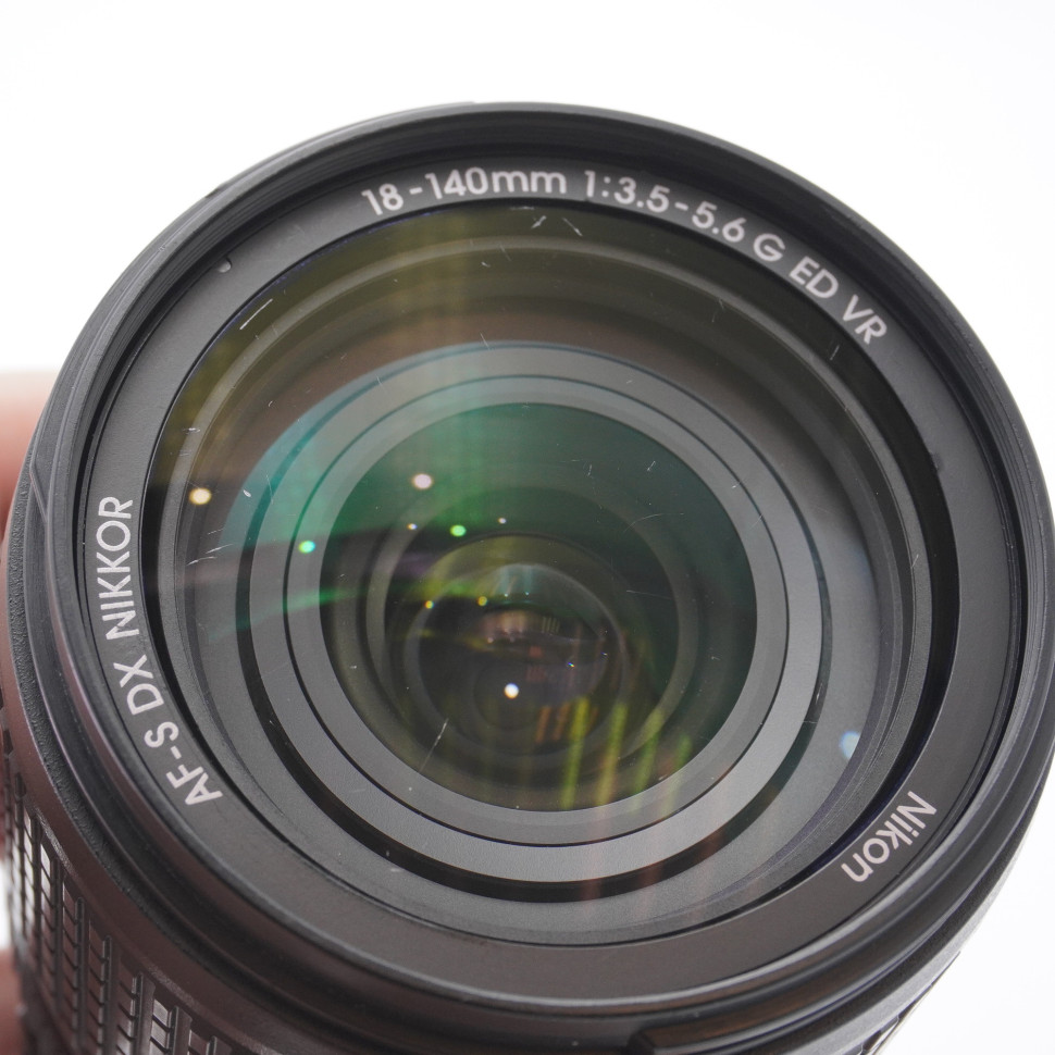 Nikon AF-S 18-140mm f/3.5-5.6 G ED VR DX (состояние 4)