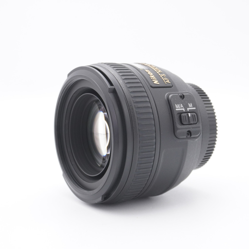 Nikon AF-S 50mm f/1.4G (состояние 5-)