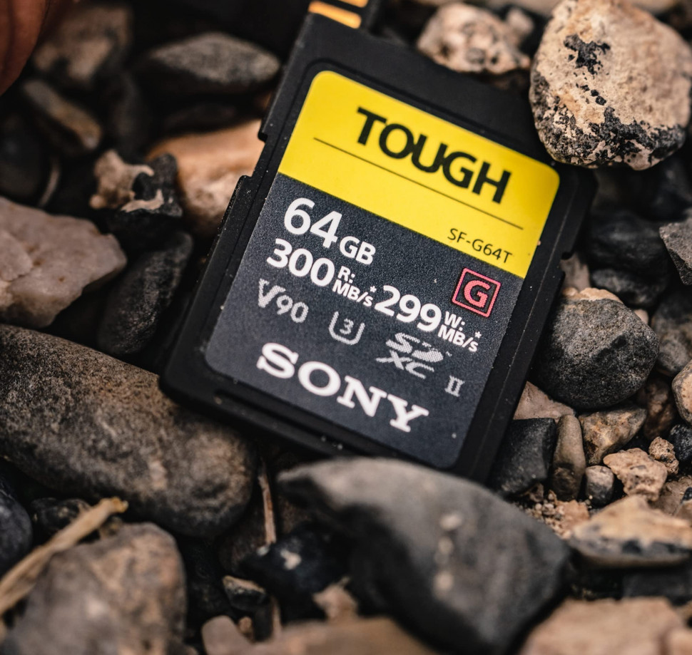 Карта памяти Sony SDXC 64GB Tough UHS-II