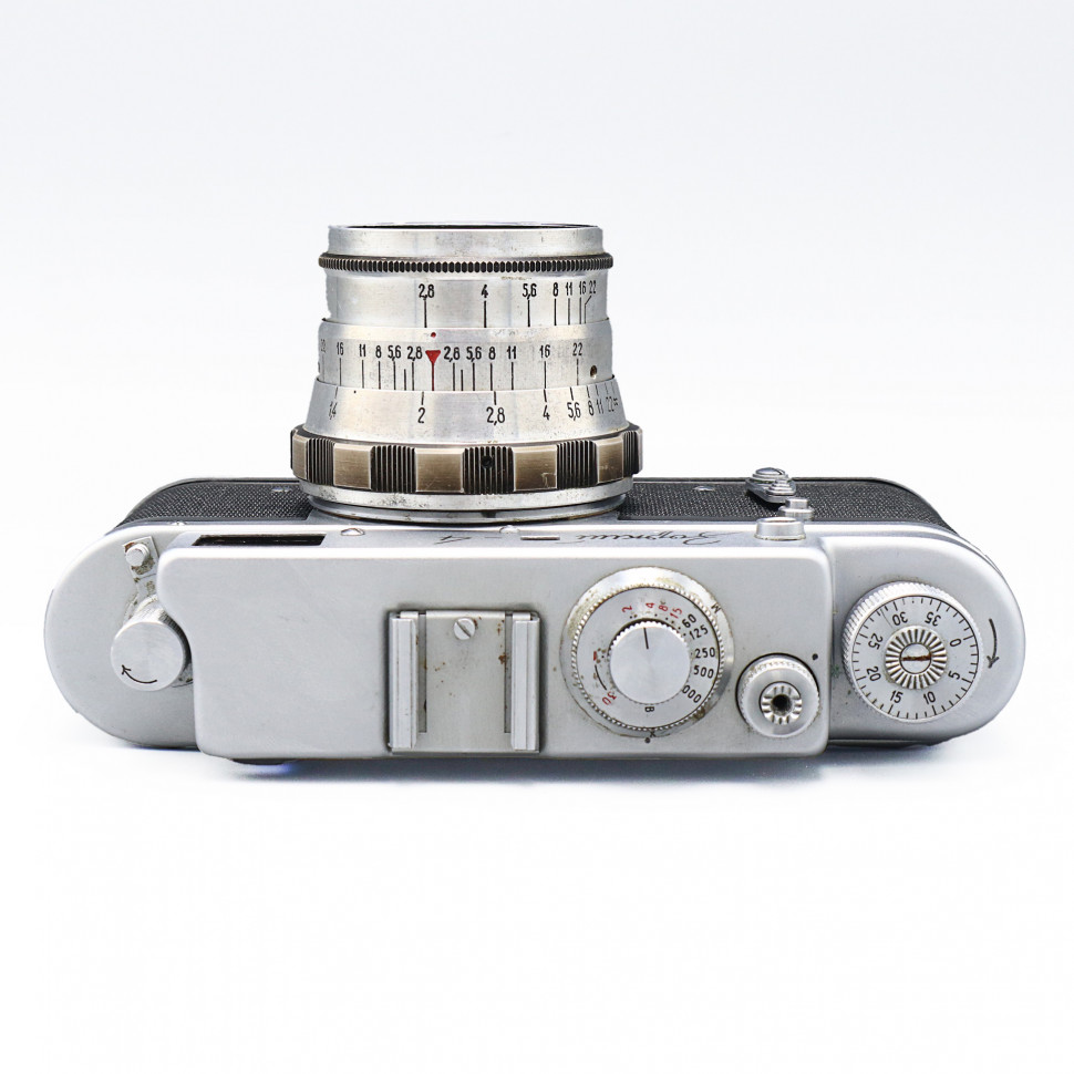 Зоркий-4 + И-61 52mm f/2.8 (состояние 4)