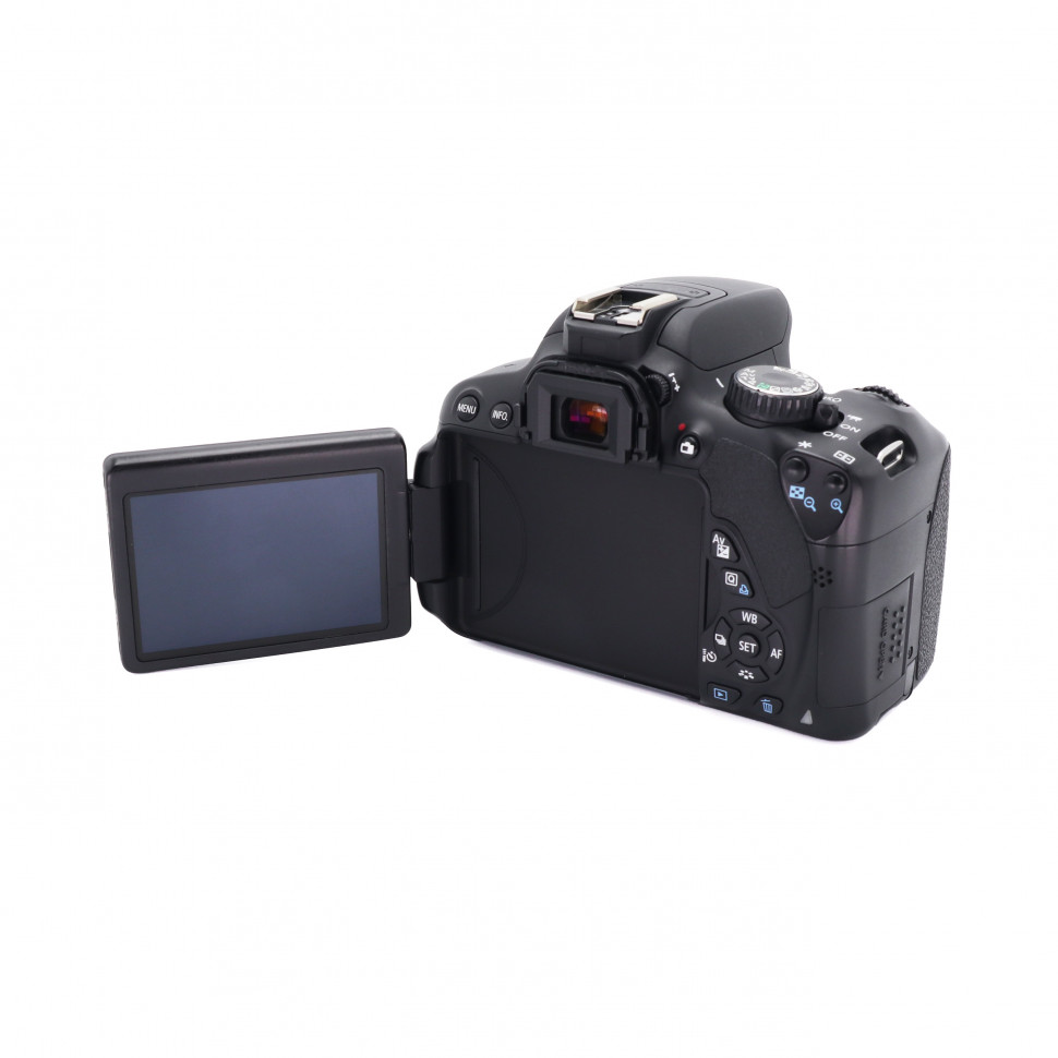 Canon EOS 650D body (19000 кадров)