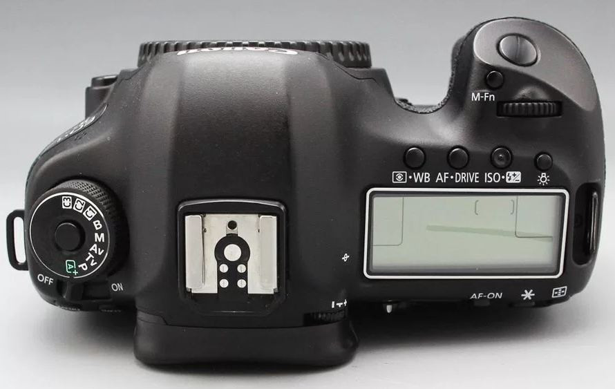 Canon EOS 5D mark III (179000 кадров)