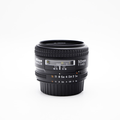 Nikon 50mm F/1.4D (состояние 5-)