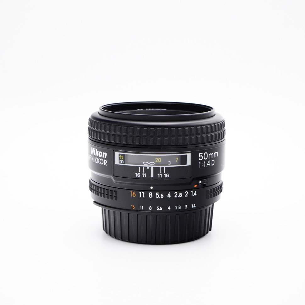 Nikon 50mm F/1.4D (состояние 5-)