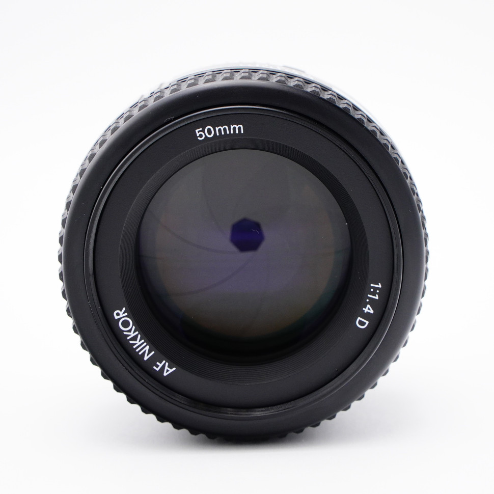 Nikon 50mm F/1.4D (состояние 5-)