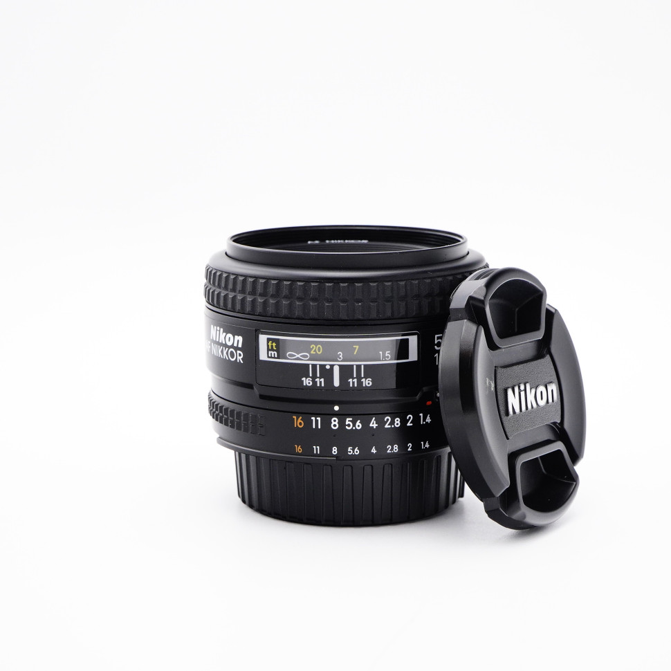Nikon 50mm F/1.4D (состояние 5-)