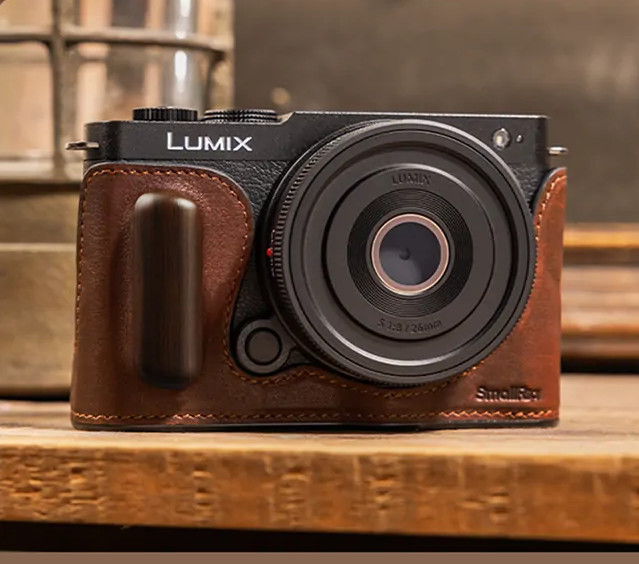 Чехол SmallRig 4703 Leather Half Case для Panasonic LUMIX S9