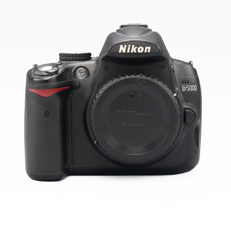 Nikon D5000 (14500 кадров)