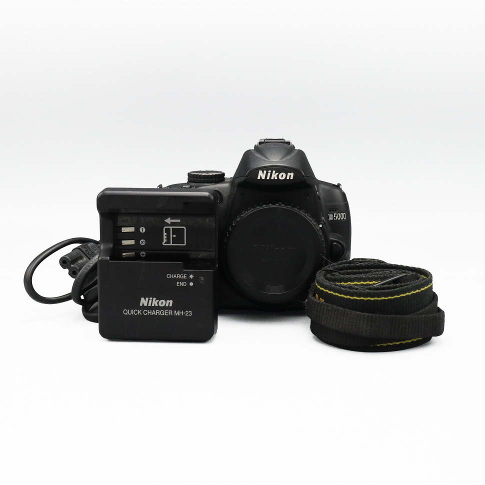 Nikon D5000 (14500 кадров)