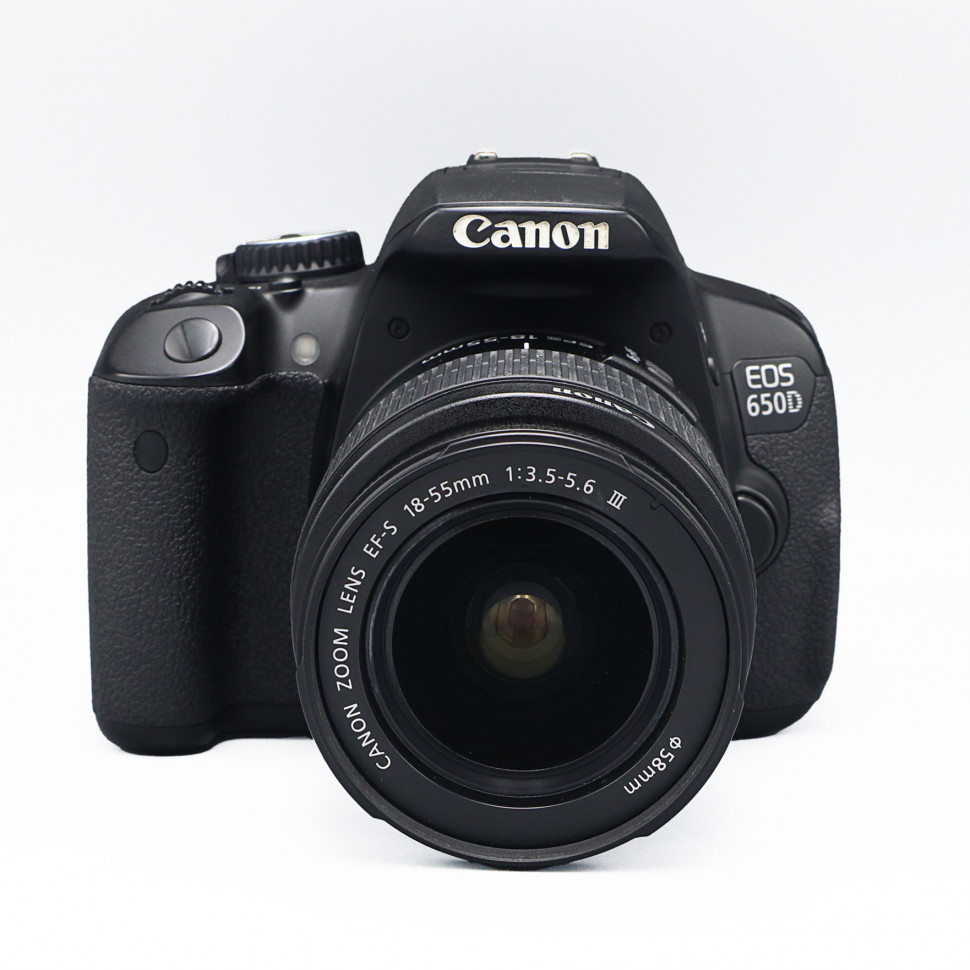 Canon EOS 650D Kit 18-55mm III (18000 кадров)