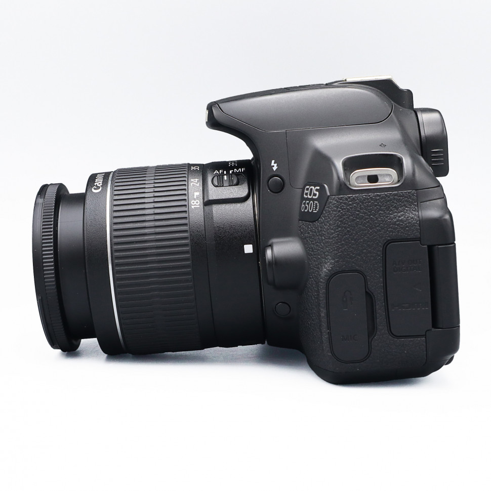 Canon EOS 650D Kit 18-55mm III (18000 кадров)