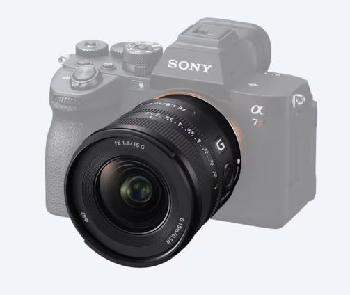 Sony FE 16mm f/1.8