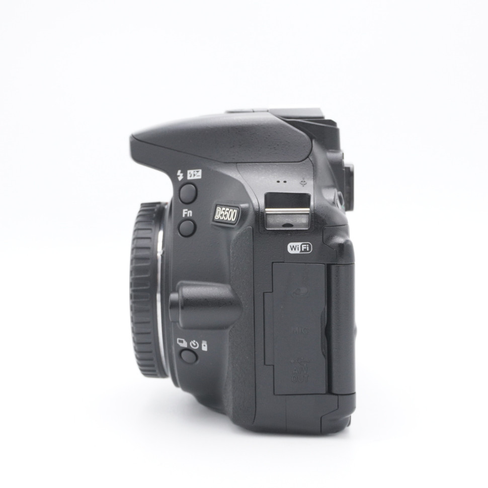 Nikon D5500 (22.000 кадров)