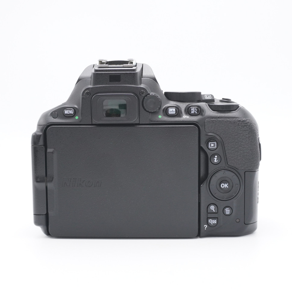 Nikon D5500 (22.000 кадров)