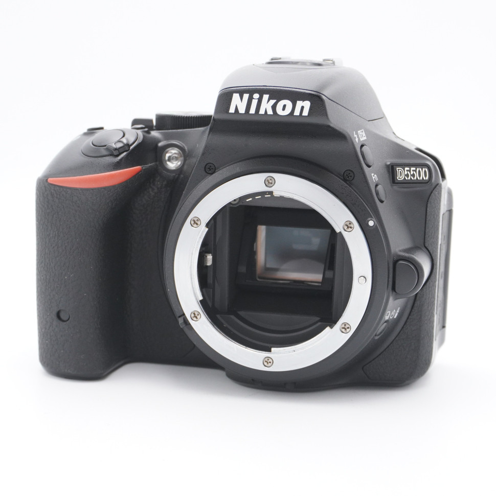 Nikon D5500 (22.000 кадров)