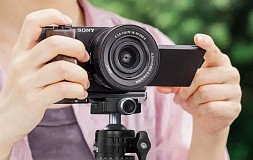 Площадка с рукояткой SmallRig 4778 для Sony ZV-E10 II Silicone