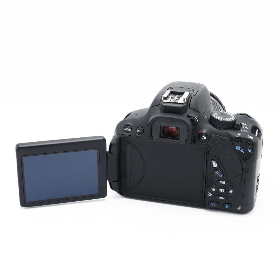 Canon EOS 650D Kit EF-S 18-55mm IS III (5.000 кадров)
